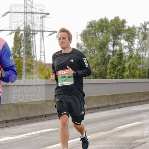 03.10.2025 - Köhlbrandbrückenlauf Michael Burmester http://msf.ph/oto/9160414 03.10.2025 15:52:52 Position 3 8924, 8925 meine-sportfotos.de