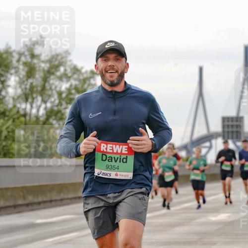03.10.2025 - Köhlbrandbrückenlauf Michael Burmester http://msf.ph/oto/9160451 03.10.2025 15:53:08 Position 3 9354 meine-sportfotos.de