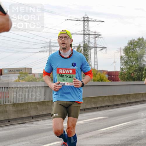 03.10.2025 - Köhlbrandbrückenlauf Michael Burmester http://msf.ph/oto/9160499 03.10.2025 15:53:32 Position 3 9451, 7093 meine-sportfotos.de