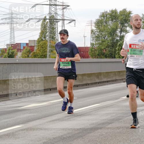 03.10.2025 - Köhlbrandbrückenlauf Michael Burmester http://msf.ph/oto/9160513 03.10.2025 15:53:39 Position 3 8026, 8539, 8846 meine-sportfotos.de