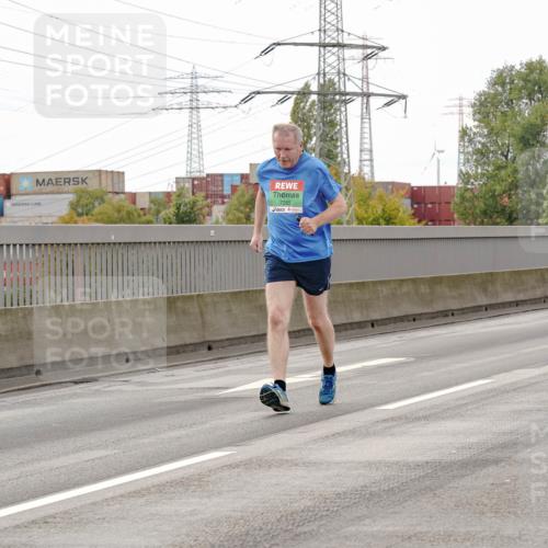 03.10.2025 - Köhlbrandbrückenlauf Michael Burmester http://msf.ph/oto/9160533 03.10.2025 15:53:50 Position 3 7285, 7576 meine-sportfotos.de