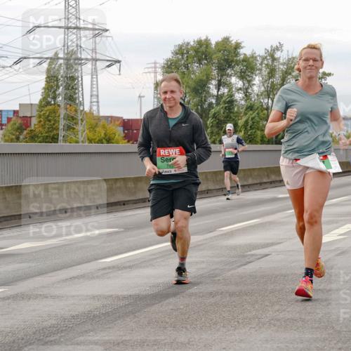 03.10.2025 - Köhlbrandbrückenlauf Michael Burmester http://msf.ph/oto/9160536 03.10.2025 15:53:51 Position 3 7285, 757 meine-sportfotos.de