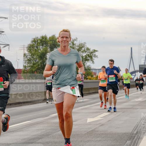 03.10.2025 - Köhlbrandbrückenlauf Michael Burmester http://msf.ph/oto/9160537 03.10.2025 15:53:52 Position 3 7576 meine-sportfotos.de