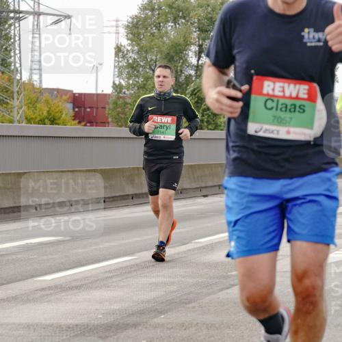 03.10.2025 - Köhlbrandbrückenlauf Michael Burmester http://msf.ph/oto/9160551 03.10.2025 15:53:58 Position 3 7449, 7141, 7057, 31, 1, 2019, 9378 meine-sportfotos.de