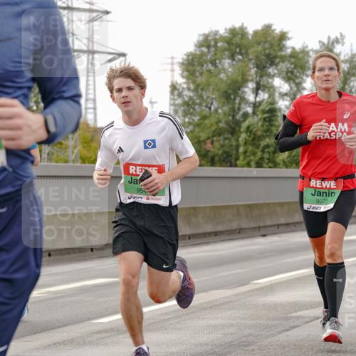 03.10.2025 - Köhlbrandbrückenlauf Michael Burmester http://msf.ph/oto/9160594 03.10.2025 15:54:14 Position 3 7494, 954, 9072, 7609 meine-sportfotos.de
