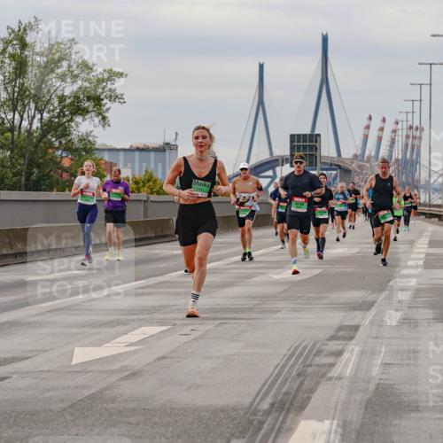 03.10.2025 - Köhlbrandbrückenlauf Michael Burmester http://msf.ph/oto/9160606 03.10.2025 15:54:17 Position 3 7191, 12 meine-sportfotos.de