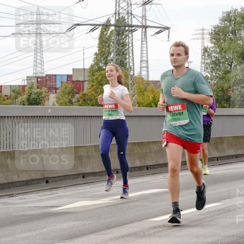 03.10.2025 - Köhlbrandbrückenlauf Michael Burmester http://msf.ph/oto/9160627 03.10.2025 15:54:25 Position 3 7360, 7674 meine-sportfotos.de