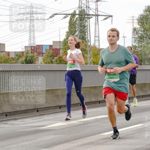 03.10.2025 - Köhlbrandbrückenlauf Michael Burmester http://msf.ph/oto/9160628 03.10.2025 15:54:25 Position 3 7360, 7674 meine-sportfotos.de