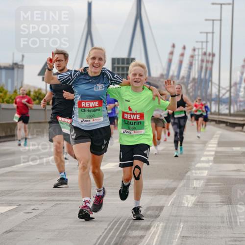 03.10.2025 - Köhlbrandbrückenlauf Michael Burmester http://msf.ph/oto/9160651 03.10.2025 15:54:35 Position 3 8862, 8866 meine-sportfotos.de