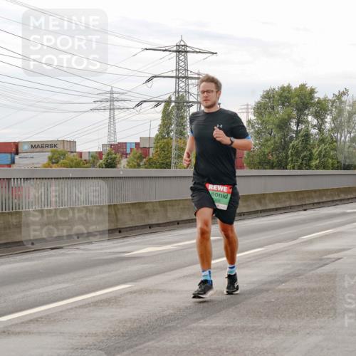 03.10.2025 - Köhlbrandbrückenlauf Michael Burmester http://msf.ph/oto/9160666 03.10.2025 15:54:40 Position 3 7763, 306 meine-sportfotos.de