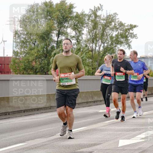 03.10.2025 - Köhlbrandbrückenlauf Michael Burmester http://msf.ph/oto/9160670 03.10.2025 15:54:44 Position 3 7395, 7175 meine-sportfotos.de