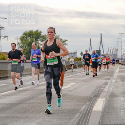 03.10.2025 - Köhlbrandbrückenlauf Michael Burmester http://msf.ph/oto/9160678 03.10.2025 15:54:47 Position 3 7616 meine-sportfotos.de