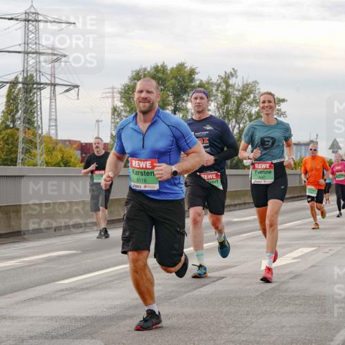 03.10.2025 - Köhlbrandbrückenlauf Michael Burmester http://msf.ph/oto/9160688 03.10.2025 15:54:53 Position 3 8118, 9347 meine-sportfotos.de