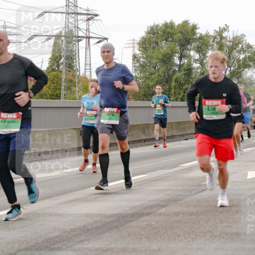 03.10.2025 - Köhlbrandbrückenlauf Michael Burmester http://msf.ph/oto/9160721 03.10.2025 15:55:05 Position 3  meine-sportfotos.de