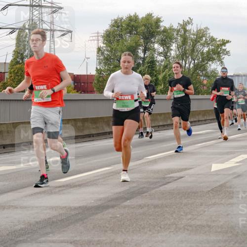 03.10.2025 - Köhlbrandbrückenlauf Michael Burmester http://msf.ph/oto/9160735 03.10.2025 15:55:11 Position 3 9753 meine-sportfotos.de