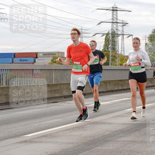 03.10.2025 - Köhlbrandbrückenlauf Michael Burmester http://msf.ph/oto/9160738 03.10.2025 15:55:12 Position 3 9752, 9753 meine-sportfotos.de