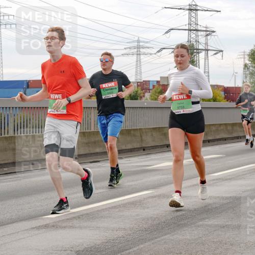 03.10.2025 - Köhlbrandbrückenlauf Michael Burmester http://msf.ph/oto/9160740 03.10.2025 15:55:13 Position 3 8923, 9753 meine-sportfotos.de