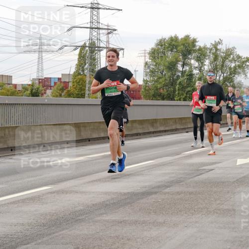 03.10.2025 - Köhlbrandbrückenlauf Michael Burmester http://msf.ph/oto/9160743 03.10.2025 15:55:14 Position 3 9753, 9018 meine-sportfotos.de