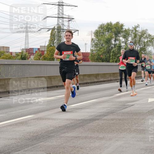 03.10.2025 - Köhlbrandbrückenlauf Michael Burmester http://msf.ph/oto/9160744 03.10.2025 15:55:14 Position 3 9753 meine-sportfotos.de