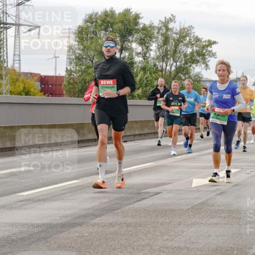 03.10.2025 - Köhlbrandbrückenlauf Michael Burmester http://msf.ph/oto/9160747 03.10.2025 15:55:15 Position 3 823, 978, 24, 9600 meine-sportfotos.de