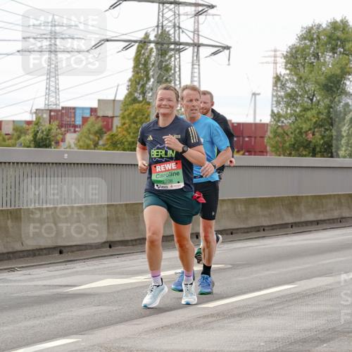 03.10.2025 - Köhlbrandbrückenlauf Michael Burmester http://msf.ph/oto/9160754 03.10.2025 15:55:20 Position 3 7708, 7822 meine-sportfotos.de