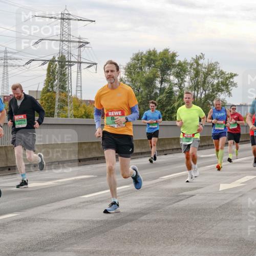 03.10.2025 - Köhlbrandbrückenlauf Michael Burmester http://msf.ph/oto/9160758 03.10.2025 15:55:21 Position 3 7708, 2025 meine-sportfotos.de