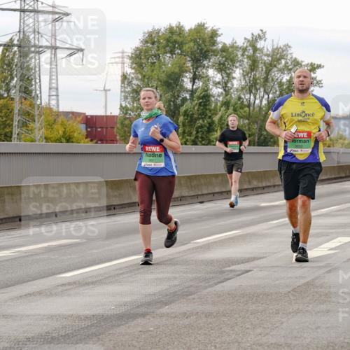 03.10.2025 - Köhlbrandbrückenlauf Michael Burmester http://msf.ph/oto/9160784 03.10.2025 15:55:32 Position 3 9601, 9652 meine-sportfotos.de