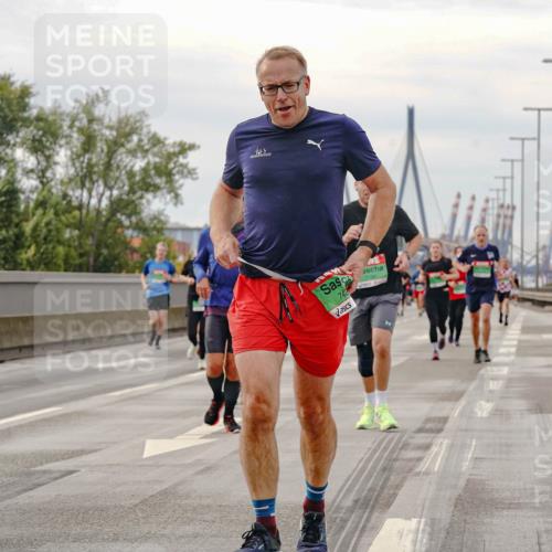 03.10.2025 - Köhlbrandbrückenlauf Michael Burmester http://msf.ph/oto/9160801 03.10.2025 15:55:39 Position 3 742 meine-sportfotos.de
