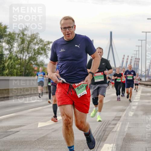 03.10.2025 - Köhlbrandbrückenlauf Michael Burmester http://msf.ph/oto/9160803 03.10.2025 15:55:39 Position 3 742 meine-sportfotos.de