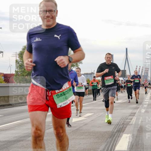 03.10.2025 - Köhlbrandbrückenlauf Michael Burmester http://msf.ph/oto/9160806 03.10.2025 15:55:40 Position 3 7421 meine-sportfotos.de