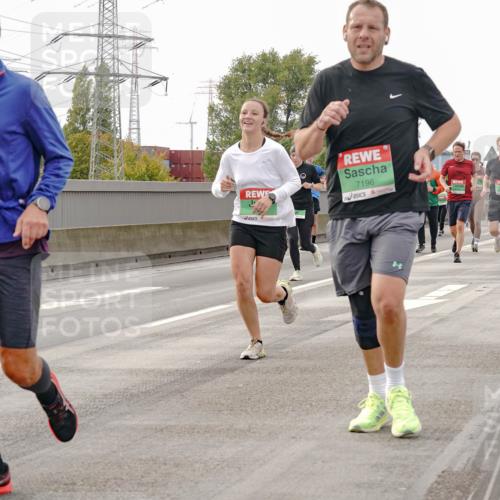 03.10.2025 - Köhlbrandbrückenlauf Michael Burmester http://msf.ph/oto/9160812 03.10.2025 15:55:43 Position 3 0, 7196 meine-sportfotos.de