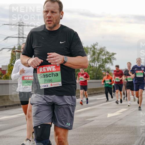 03.10.2025 - Köhlbrandbrückenlauf Michael Burmester http://msf.ph/oto/9160813 03.10.2025 15:55:44 Position 3 7534, 7196 meine-sportfotos.de