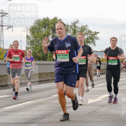 03.10.2025 - Köhlbrandbrückenlauf Michael Burmester http://msf.ph/oto/9160819 03.10.2025 15:55:46 Position 3 7594, 9748, 8814 meine-sportfotos.de