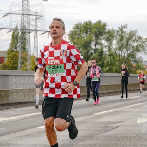 03.10.2025 - Köhlbrandbrückenlauf Michael Burmester http://msf.ph/oto/9160848 03.10.2025 15:55:56 Position 3 8265 meine-sportfotos.de