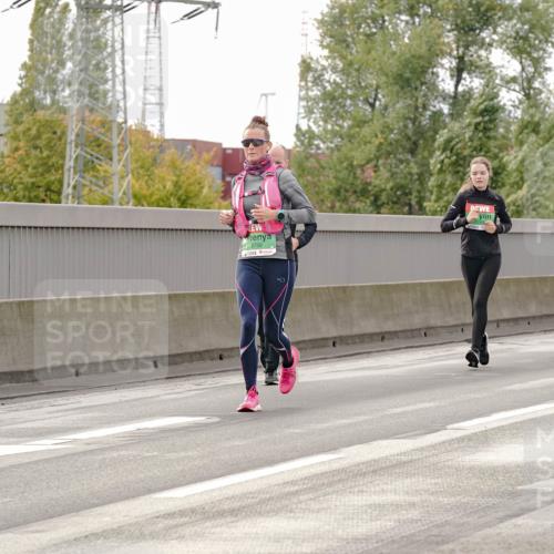03.10.2025 - Köhlbrandbrückenlauf Michael Burmester http://msf.ph/oto/9160850 03.10.2025 15:55:58 Position 3 7648, 8788 meine-sportfotos.de