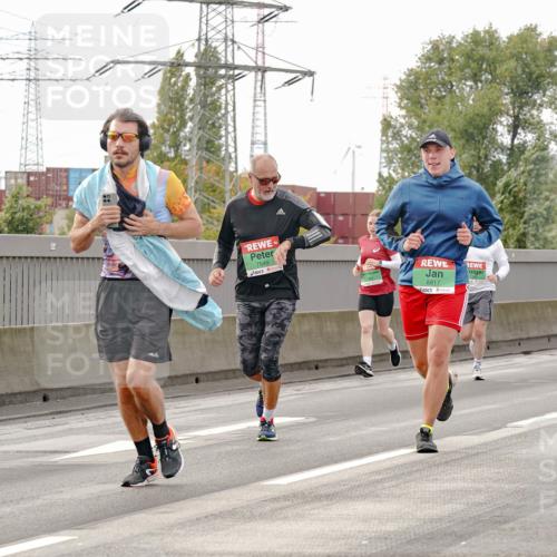 03.10.2025 - Köhlbrandbrückenlauf Michael Burmester http://msf.ph/oto/9160862 03.10.2025 15:56:04 Position 3 7549, 8817, 9671 meine-sportfotos.de
