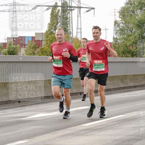 03.10.2025 - Köhlbrandbrückenlauf Michael Burmester http://msf.ph/oto/9160880 03.10.2025 15:56:12 Position 3 8778, 7419, 8931 meine-sportfotos.de