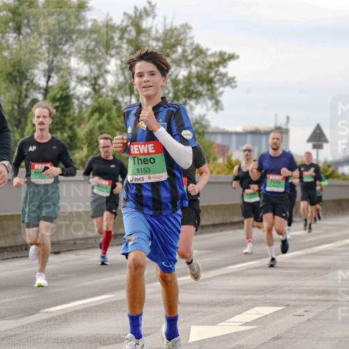 03.10.2025 - Köhlbrandbrückenlauf Michael Burmester http://msf.ph/oto/9160893 03.10.2025 15:56:18 Position 3 9634, 8153 meine-sportfotos.de
