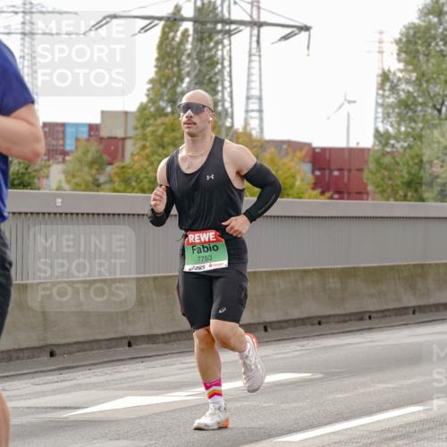 03.10.2025 - Köhlbrandbrückenlauf Michael Burmester http://msf.ph/oto/9160910 03.10.2025 15:56:26 Position 3 8823, 7753 meine-sportfotos.de