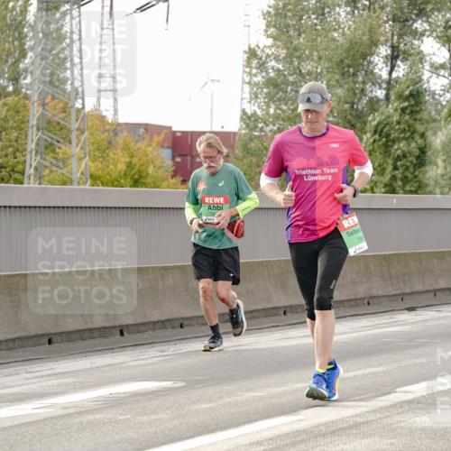 03.10.2025 - Köhlbrandbrückenlauf Michael Burmester http://msf.ph/oto/9160925 03.10.2025 15:56:35 Position 3 6, 740, 8798 meine-sportfotos.de