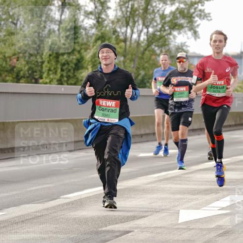 03.10.2025 - Köhlbrandbrückenlauf Michael Burmester http://msf.ph/oto/9160942 03.10.2025 15:56:42 Position 3 9341, 8279 meine-sportfotos.de
