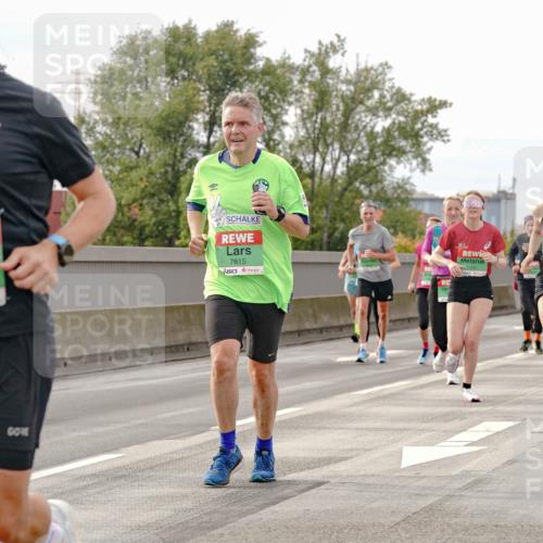 03.10.2025 - Köhlbrandbrückenlauf Michael Burmester http://msf.ph/oto/9161011 03.10.2025 15:57:09 Position 3 9739, 9061, 7615 meine-sportfotos.de