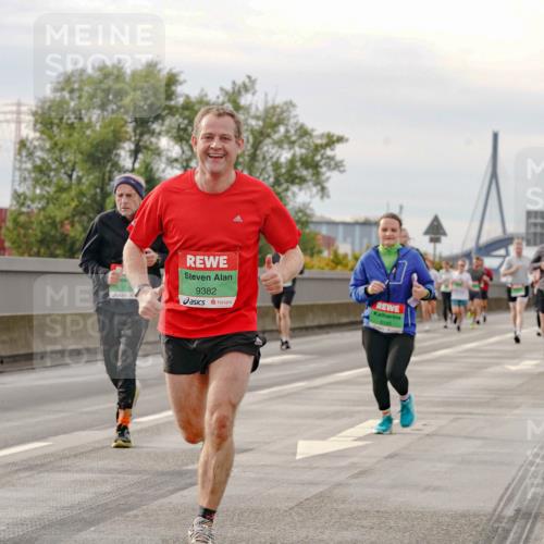 03.10.2025 - Köhlbrandbrückenlauf Michael Burmester http://msf.ph/oto/9161043 03.10.2025 15:57:17 Position 3 9509, 9382 meine-sportfotos.de