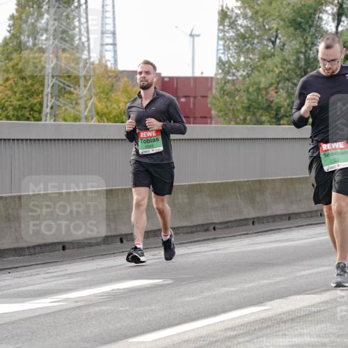 03.10.2025 - Köhlbrandbrückenlauf Michael Burmester http://msf.ph/oto/9161059 03.10.2025 15:57:24 Position 3 8569, 7303 meine-sportfotos.de