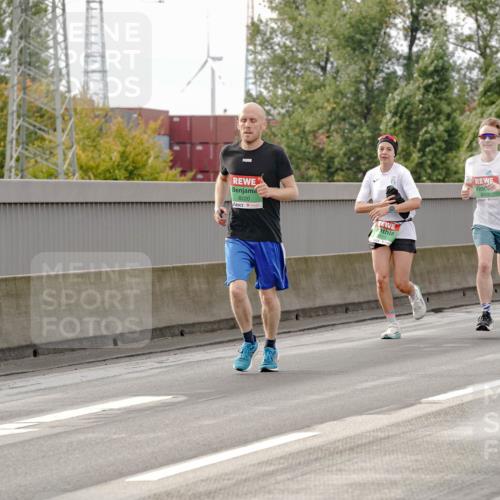 03.10.2025 - Köhlbrandbrückenlauf Michael Burmester http://msf.ph/oto/9161068 03.10.2025 15:57:29 Position 3 8220, 8005, 7469 meine-sportfotos.de