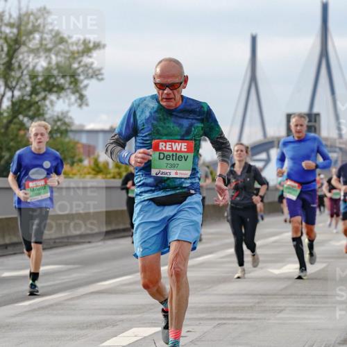 03.10.2025 - Köhlbrandbrückenlauf Michael Burmester http://msf.ph/oto/9161088 03.10.2025 15:57:40 Position 3 7397 meine-sportfotos.de