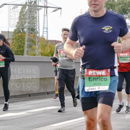 03.10.2025 - Köhlbrandbrückenlauf Michael Burmester http://msf.ph/oto/9161122 03.10.2025 15:57:53 Position 3 7481, 9628, 8144 meine-sportfotos.de