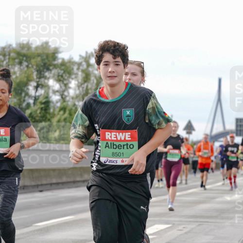 03.10.2025 - Köhlbrandbrückenlauf Michael Burmester http://msf.ph/oto/9161129 03.10.2025 15:57:56 Position 3 7443, 8501 meine-sportfotos.de
