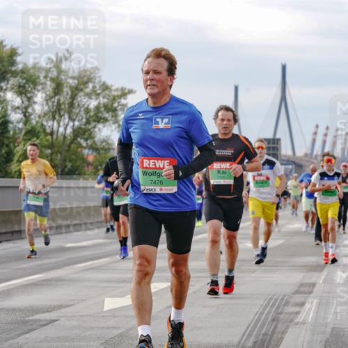 03.10.2025 - Köhlbrandbrückenlauf Michael Burmester http://msf.ph/oto/9161177 03.10.2025 15:58:17 Position 3 9302, 7476, 7435 meine-sportfotos.de
