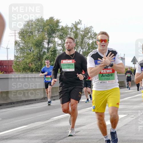 03.10.2025 - Köhlbrandbrückenlauf Michael Burmester http://msf.ph/oto/9161190 03.10.2025 15:58:22 Position 3 7762, 7153, 7154 meine-sportfotos.de